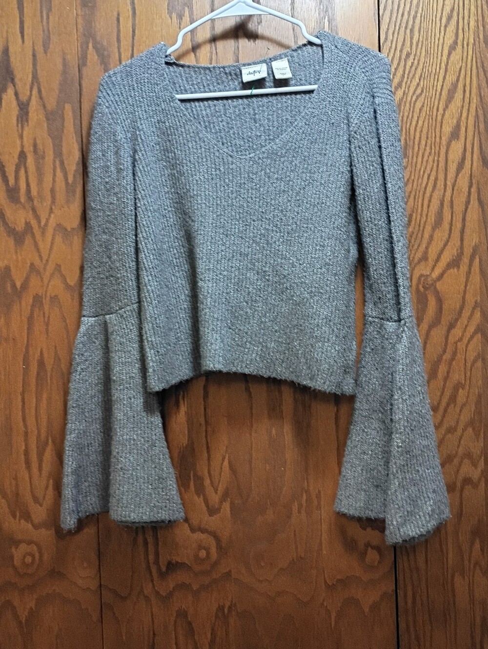 Daytrip Gray Cropped Textured Bell-Sleeve Sweater